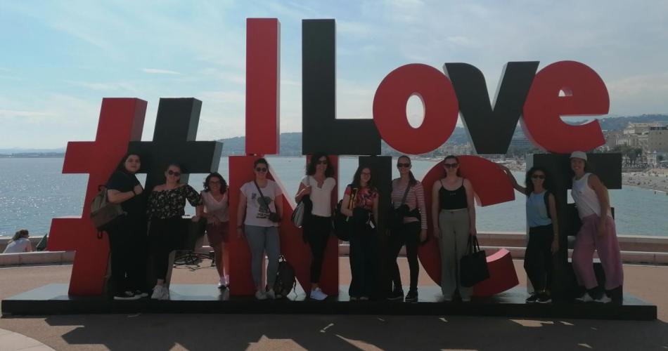 Studierende in Nizza